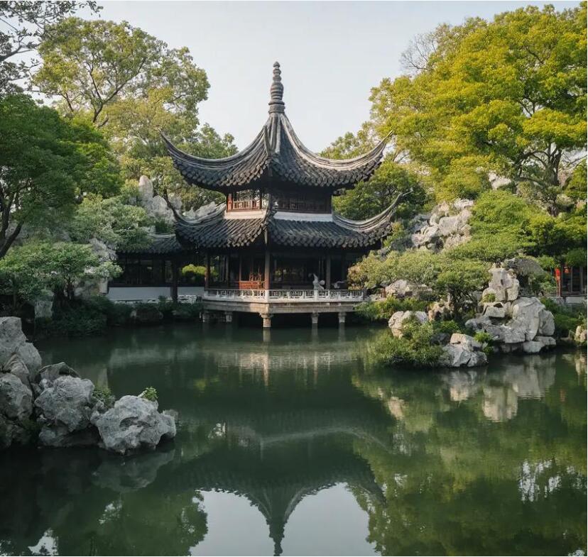 鹤峰县迷茫餐饮有限公司